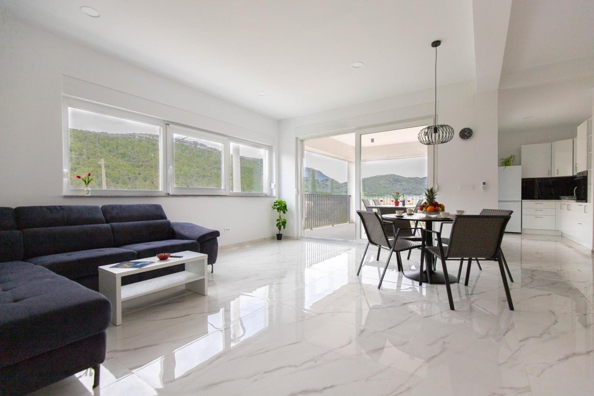 Villa House Bartulovic -lucia With Sea View